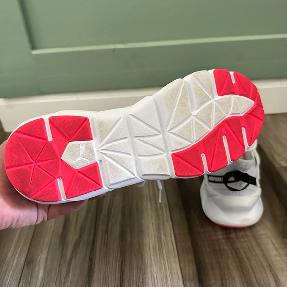 Puma Tennis Shoes Women’s Size 6 - Picture 4 of 6